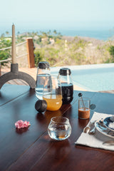 Vaina Pitcher Water - THE WILD SHOWCASE